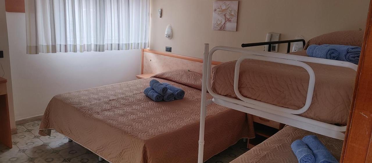 Hotel Adriatico Μπελάρια-Ιτζέα Μαρίνα Εξωτερικό φωτογραφία