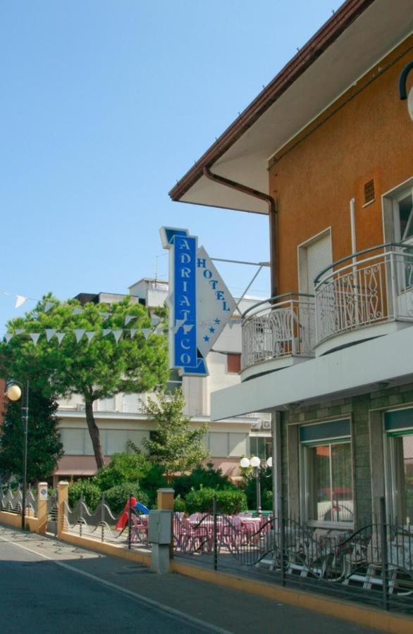 Hotel Adriatico Μπελάρια-Ιτζέα Μαρίνα Εξωτερικό φωτογραφία