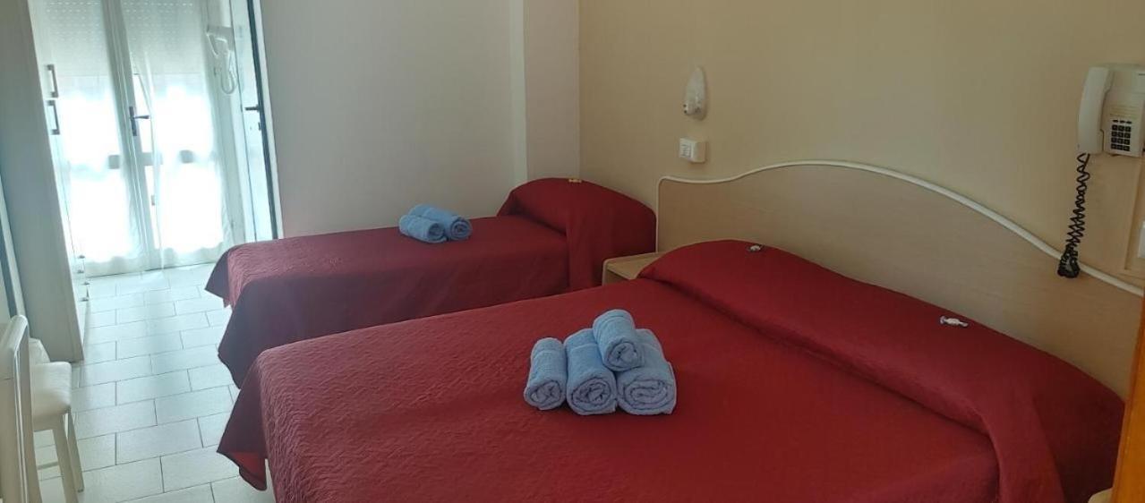 Hotel Adriatico Μπελάρια-Ιτζέα Μαρίνα Εξωτερικό φωτογραφία