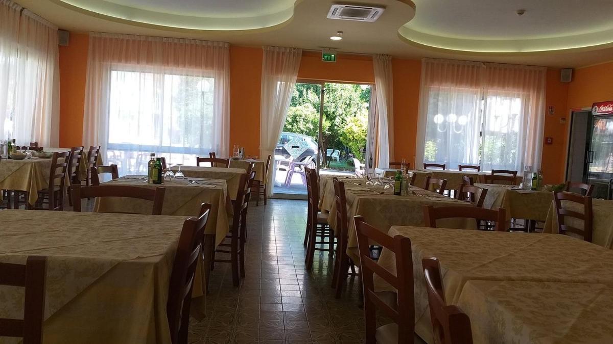 Hotel Adriatico Μπελάρια-Ιτζέα Μαρίνα Εξωτερικό φωτογραφία